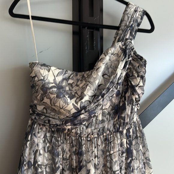J. Crew Grey, Blue Grey and White Floral Dress - One Shoulder - US6 100%silk - Picture 4 of 7